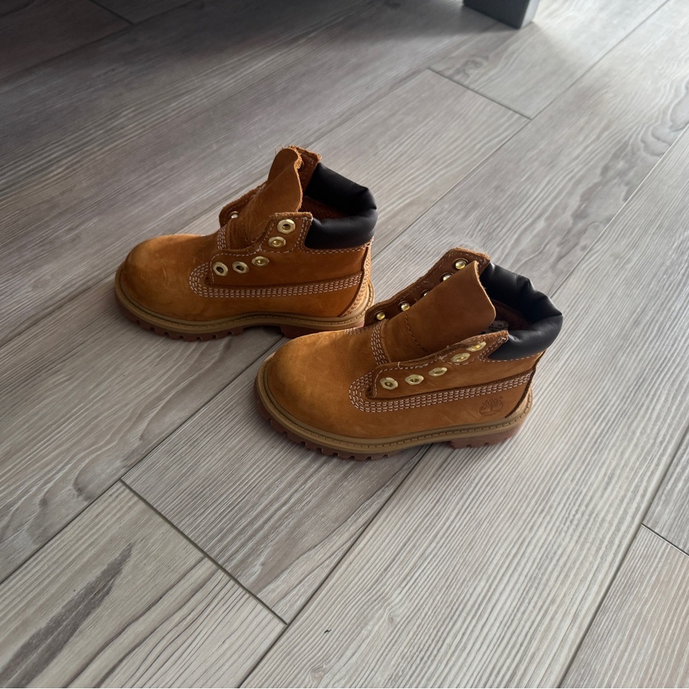 Timberland Tan and Brown High-Top Boots